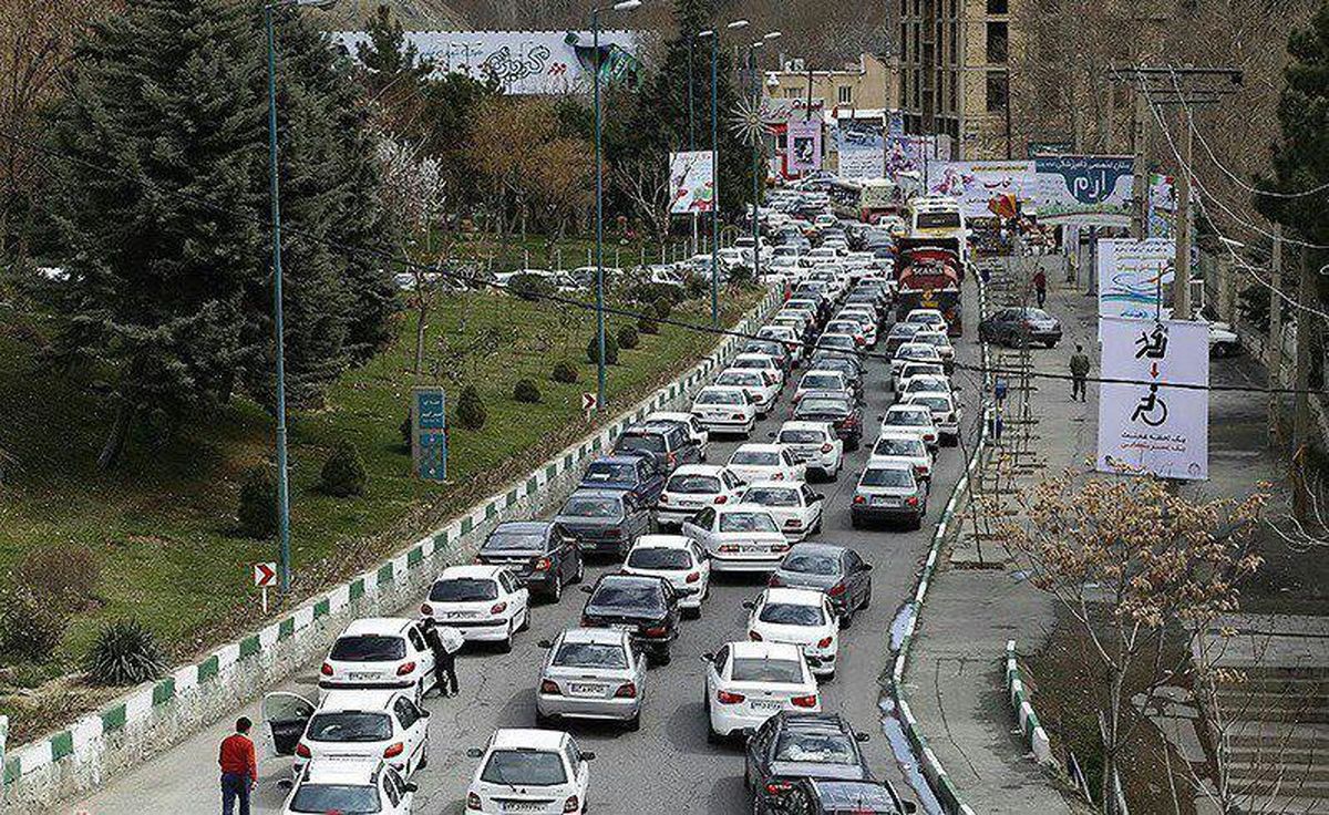 عکس: ترافیک ۱۴ کیلومتری در جاده کرج-چالوس