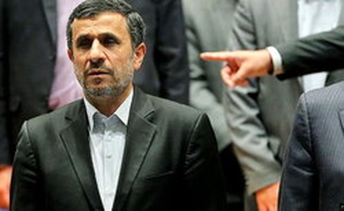 احمدی نژاد مقصر مشکلات۸ قرن آینده کشور است