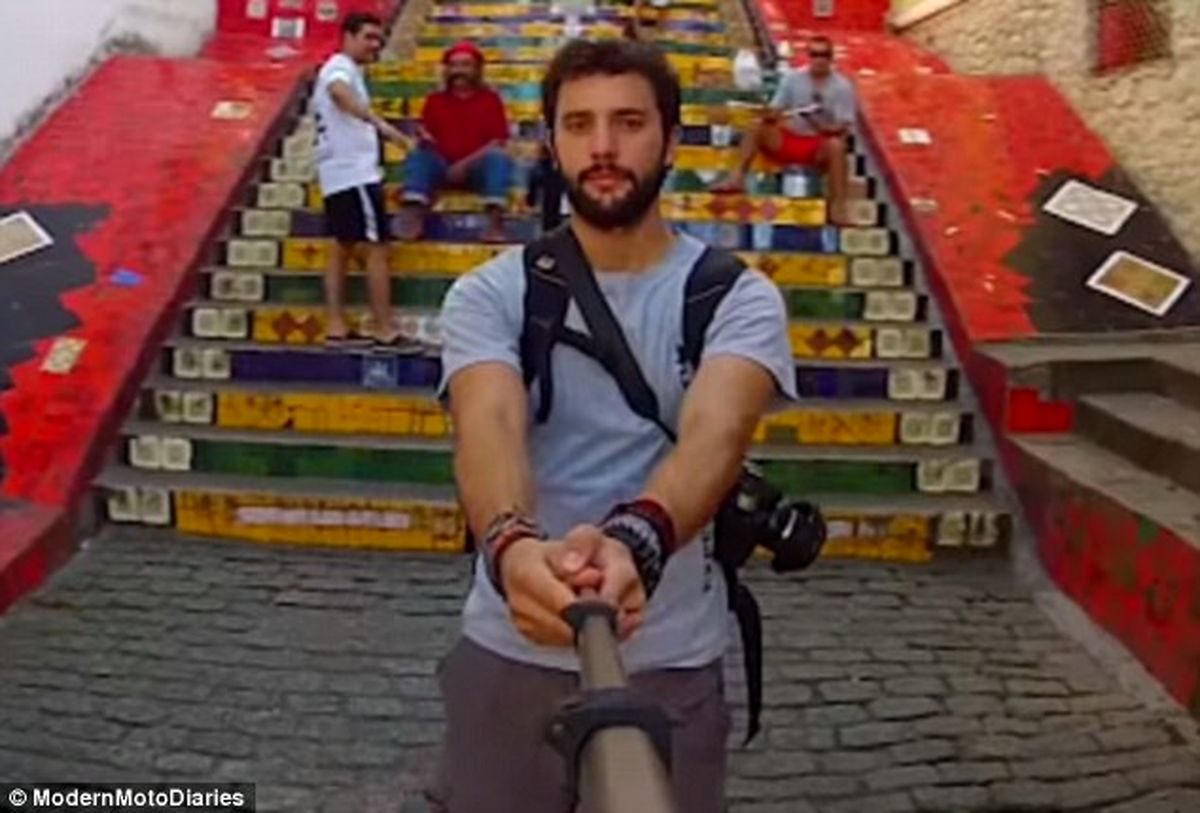 دور دنیا با 600 "سِلفی" / تصاویر