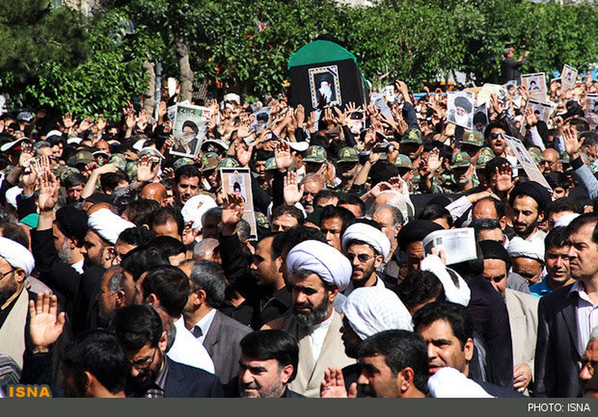 تشییع پیکر مطهر آیت الله زنجانی / تصاویر