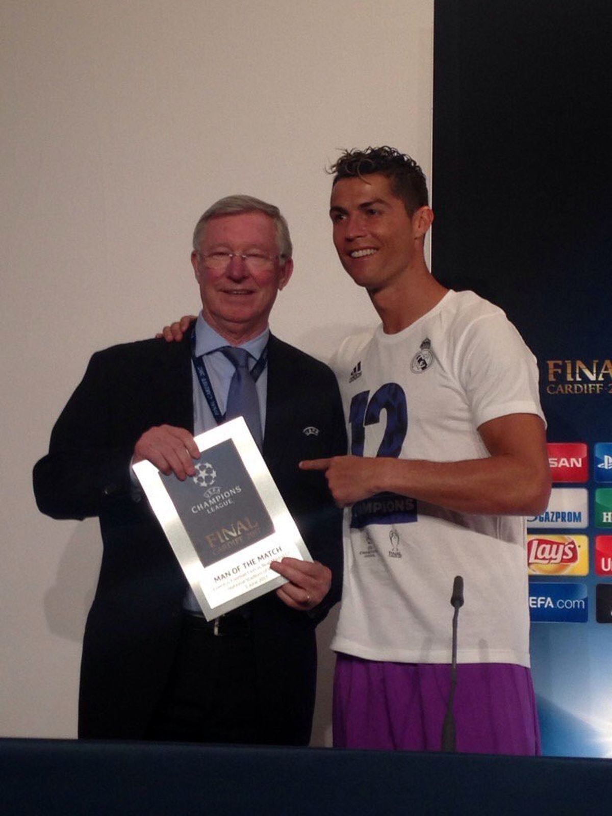 شب رویایی رونالدو تکمیل شد +عکس