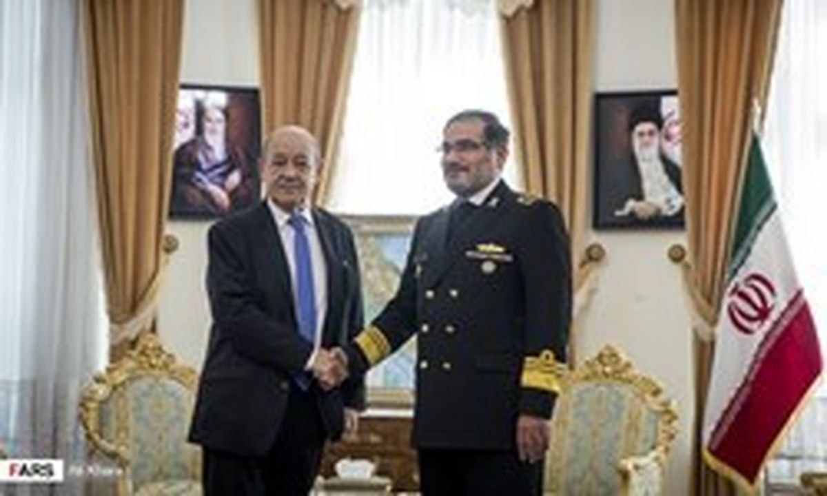 شمخانی در قامت یک ژنرال به استقبال لودریان رفت +عکس