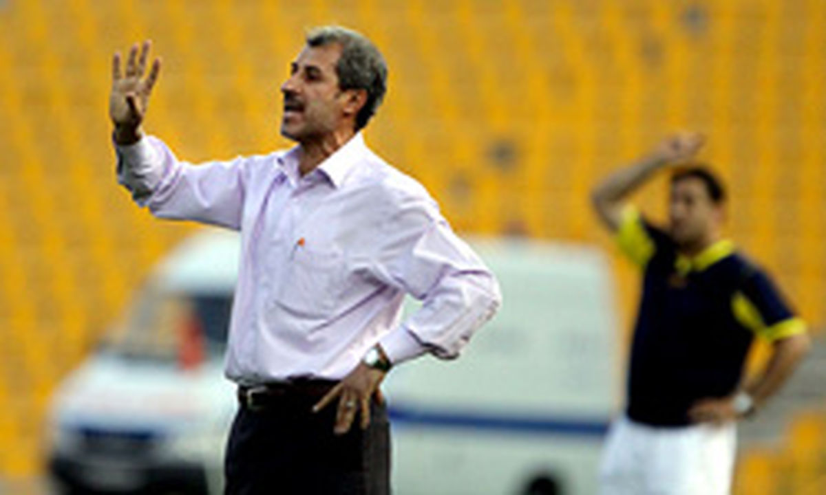 مايلي‌كهن خبرنگاران را جا گذاشت