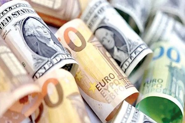 افزایش غافلگیرکننده قیمت دلار امروز ۶ آبان ۱۴۰۴ | بازار ارز دوباره داغ شد!