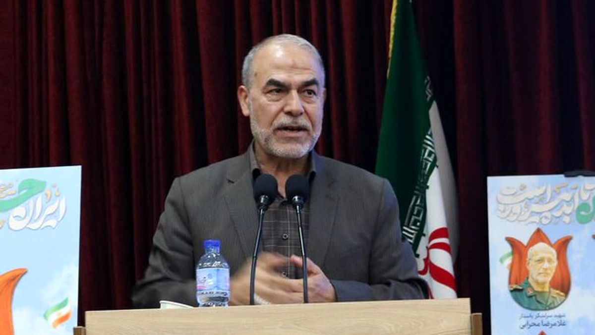 معاون سیاسی سپاه: امروز دشمن به دنبال ترکیب اقدام نظامی با بحران‌سازی داخلی است