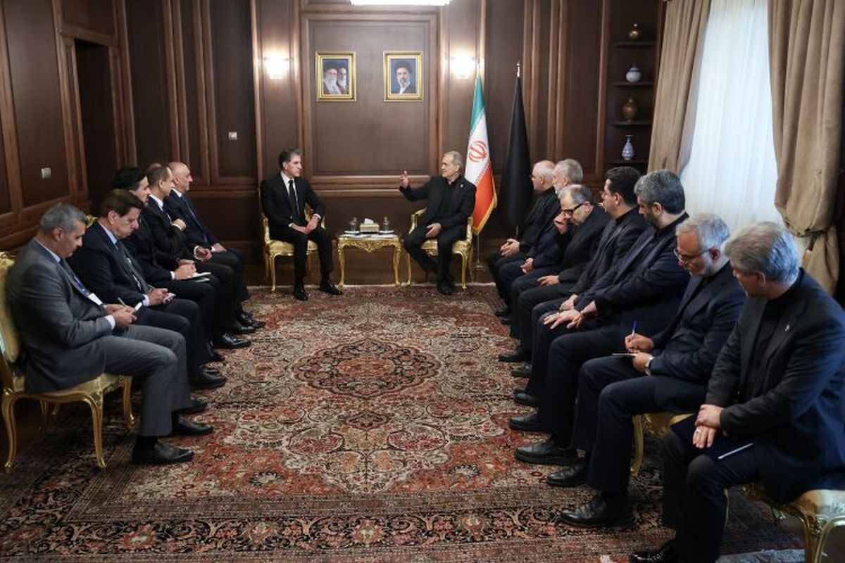 پزشکیان: متجاوزین به دنبال تجزیه ایران بودند اما ملت ایران منسجم‌تر و همدل‌تر شد
