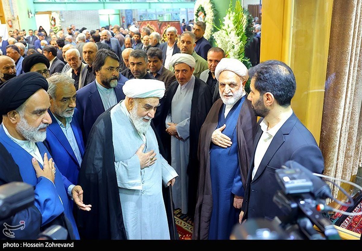 تصاویر: مراسم ختم حجت‌الاسلام نیری