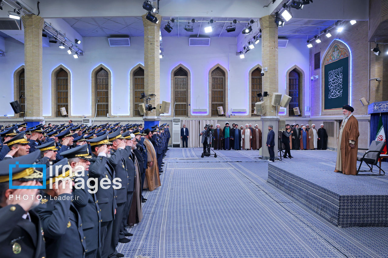 حرف اصلی بیانات صبح امروز رهبر انقلاب در دیدار جمعی از فرماندهان نیروی هوایی و پدافند هوایی ارتش