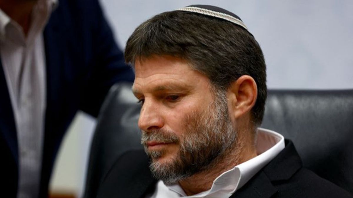 اعتراف اسموتریچ به غافلگیری تل‌آویو از توانمندی موشکی یمن/ [سردار] سلیمانی ما را در حلقه آتش قرار داد