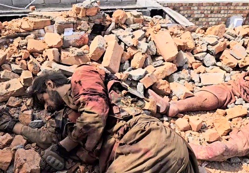 ببینید: عملیات دلیرانه فراجا در ایرانشهر / هلاکت ۸ تروریست