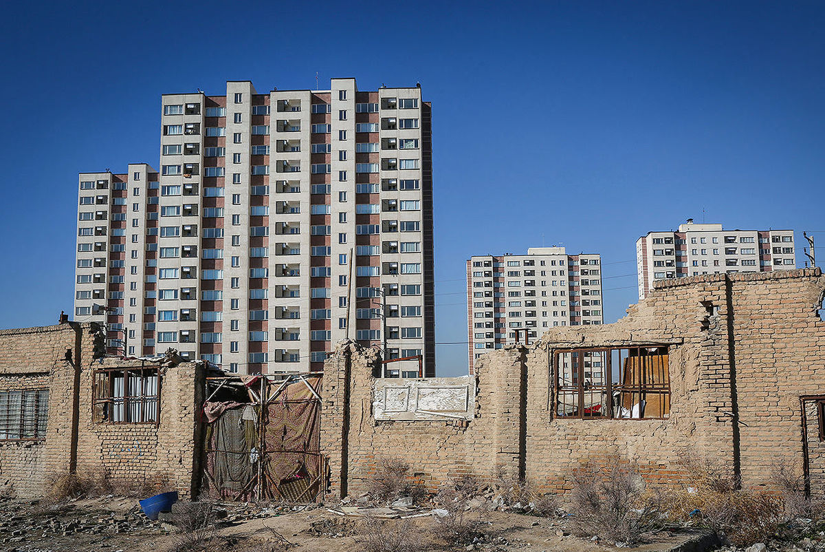 خانههای پوشالی