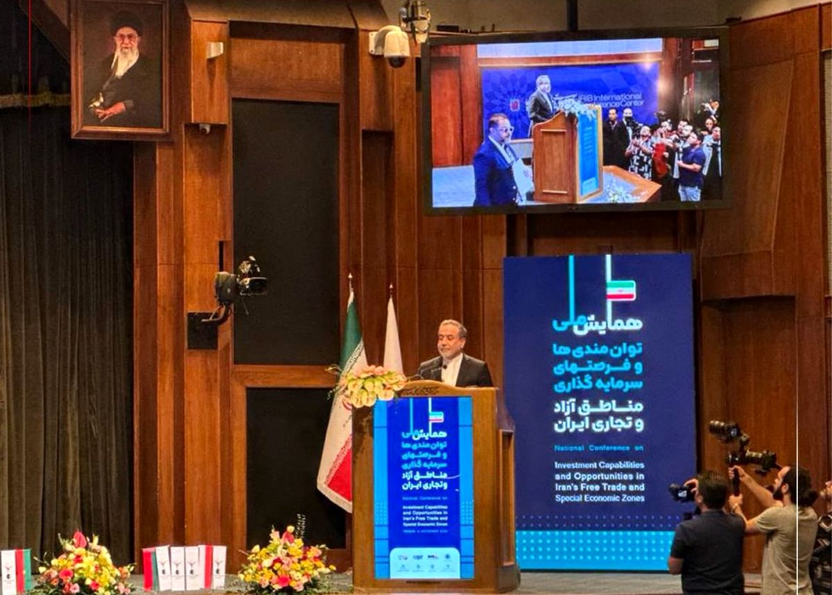 عراقچی: گفتگوها با آمریکا از طریق واسطهها ادامه دارد