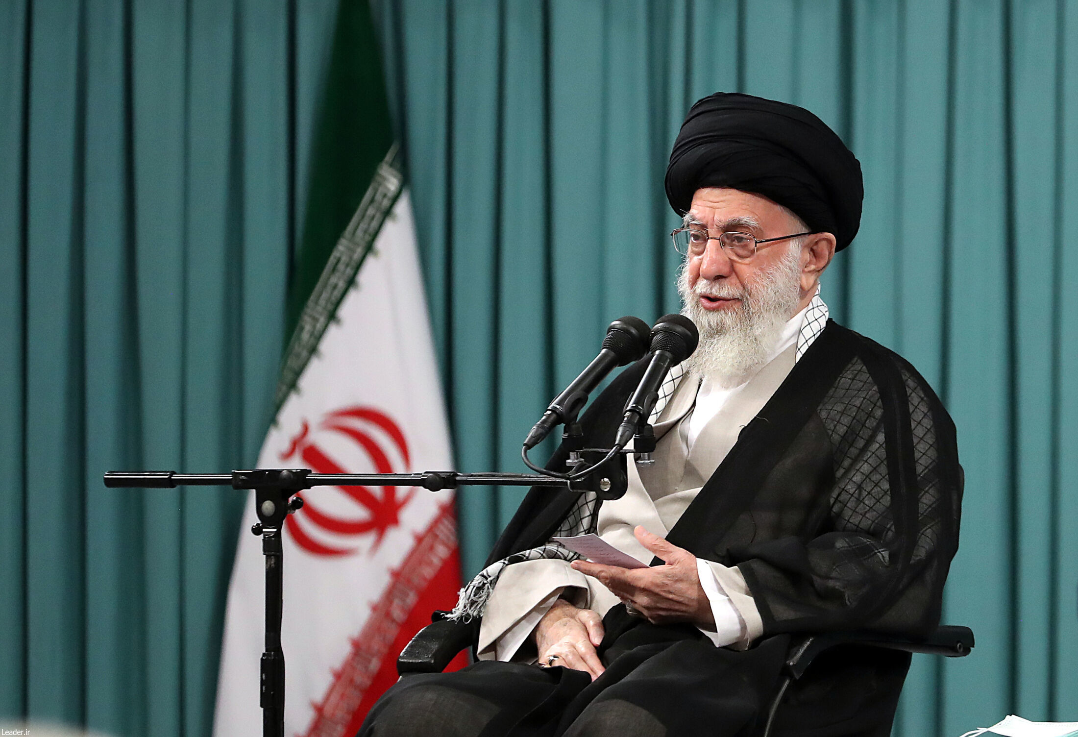 پیام تشکر رهبر انقلاب به مناسبت قهرمانی تیم‌های ملی کشتی