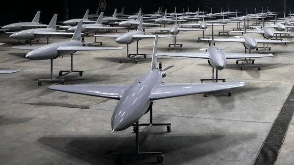 الحاق ۱۰۰۰ فروند پهپاد راهبردی به نیروهای چهارگانه ارتش