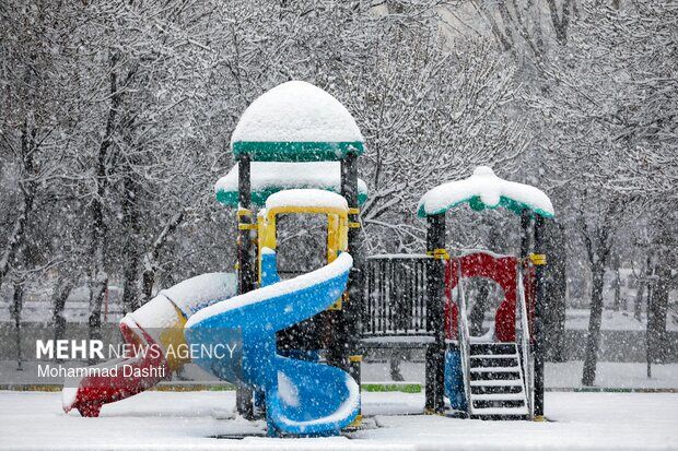 کاهش محسوس دما در راه است | هشدار بارش برف و باران 