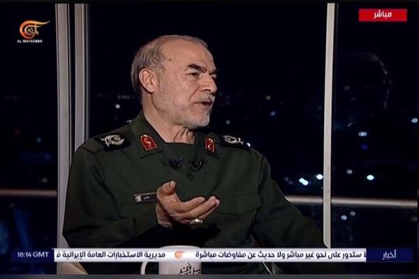 پیام رونمایی ایران از موشک «خرمشهر ۴» / اقدام اروپا علیه سپاه اشتباه و مضحک بود