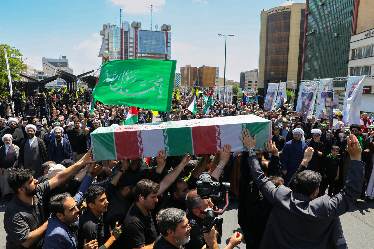 تصاویری از اجتماع صادقیون در تهران