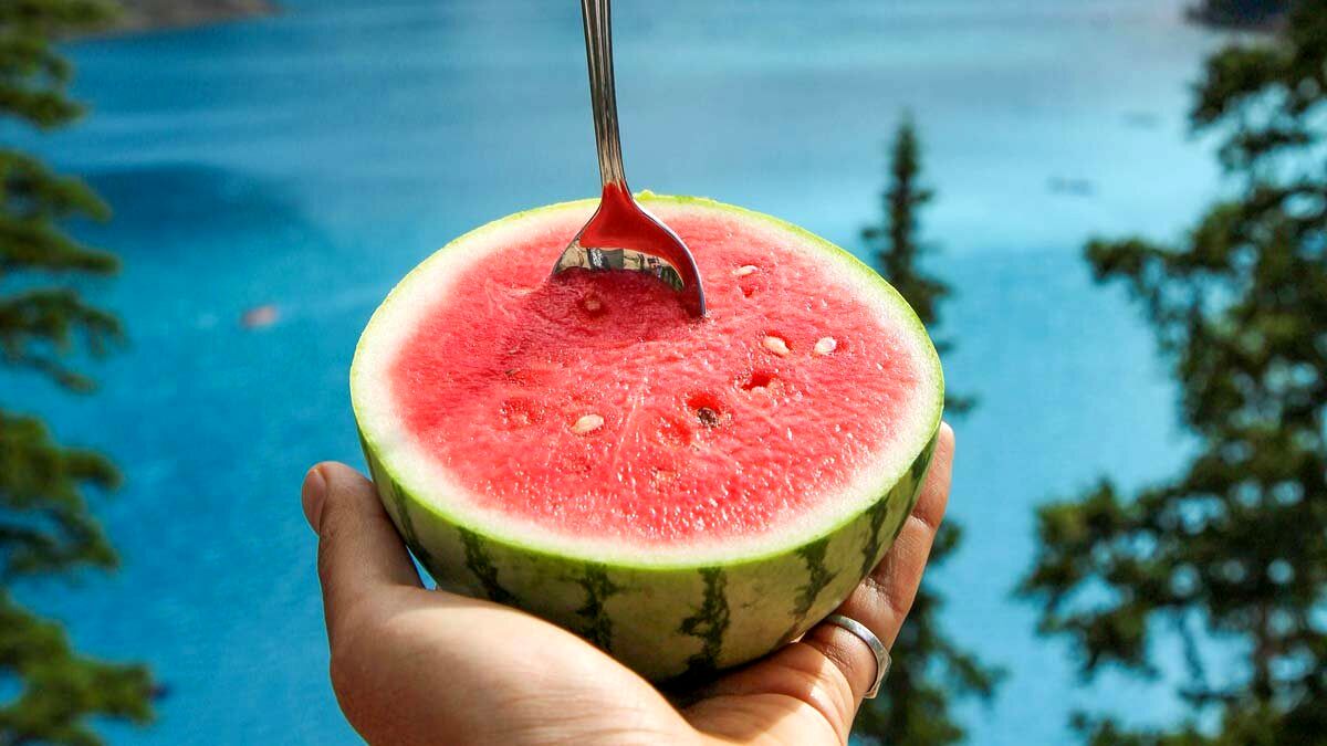 ۱۰ ماده غذایی آبرسان برای هیدراته ماندن بدن
