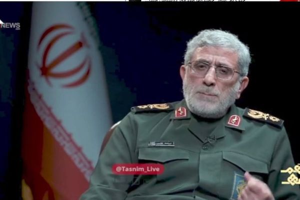 حضور سردار قاآنی در مراسم چهلم شهدا و جانباختگان کودتای دی‌ماه