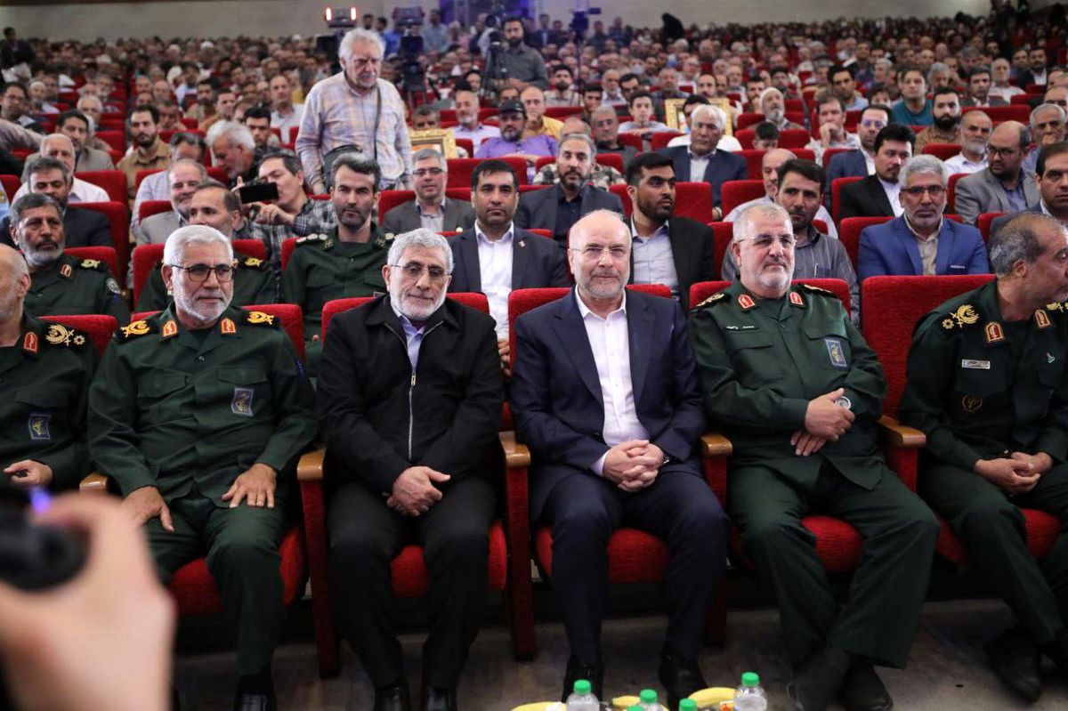 قالیباف: امام خمینی فرمودند: ما از فانتومها نمیترسیم، اما از خالی شدن مساجد بیم داریم