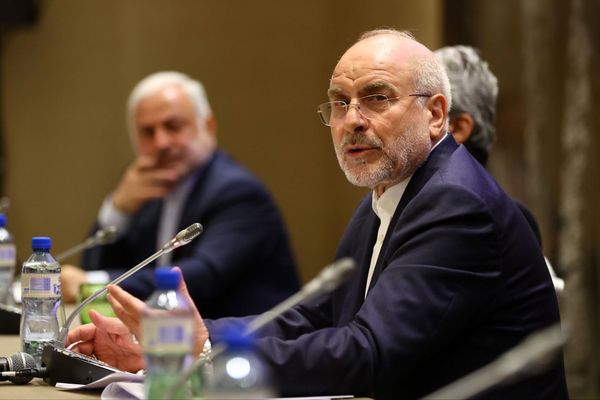 تصاویر: نشست صمیمی قالیباف با ایرانیان خارج از کشور