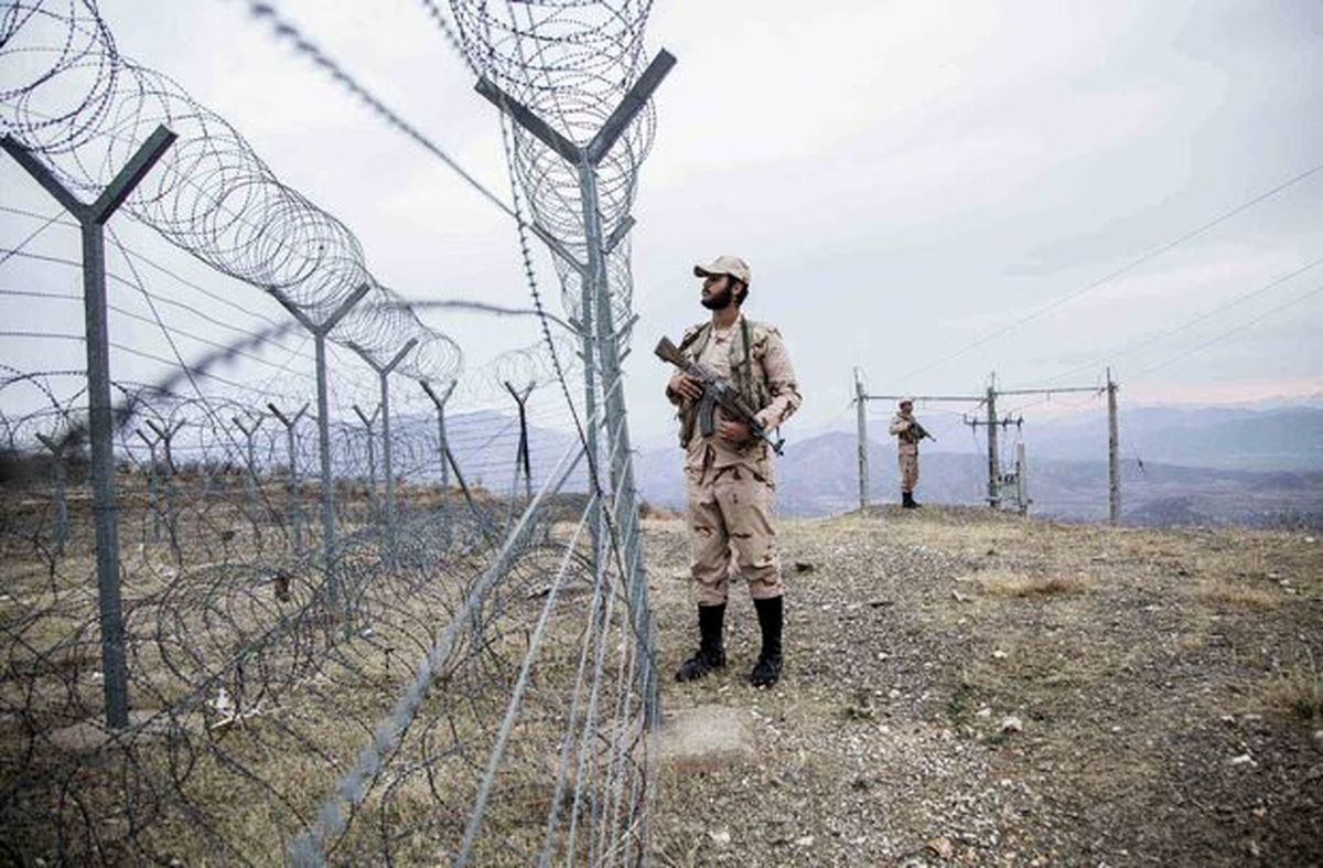 امیر سرتیپ حیدری: مرزهای کشور در امنیت کامل قرار دارد