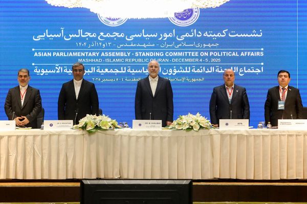 تصاویر: نشست (APA) با حضور قالیباف در مشهد مقدس