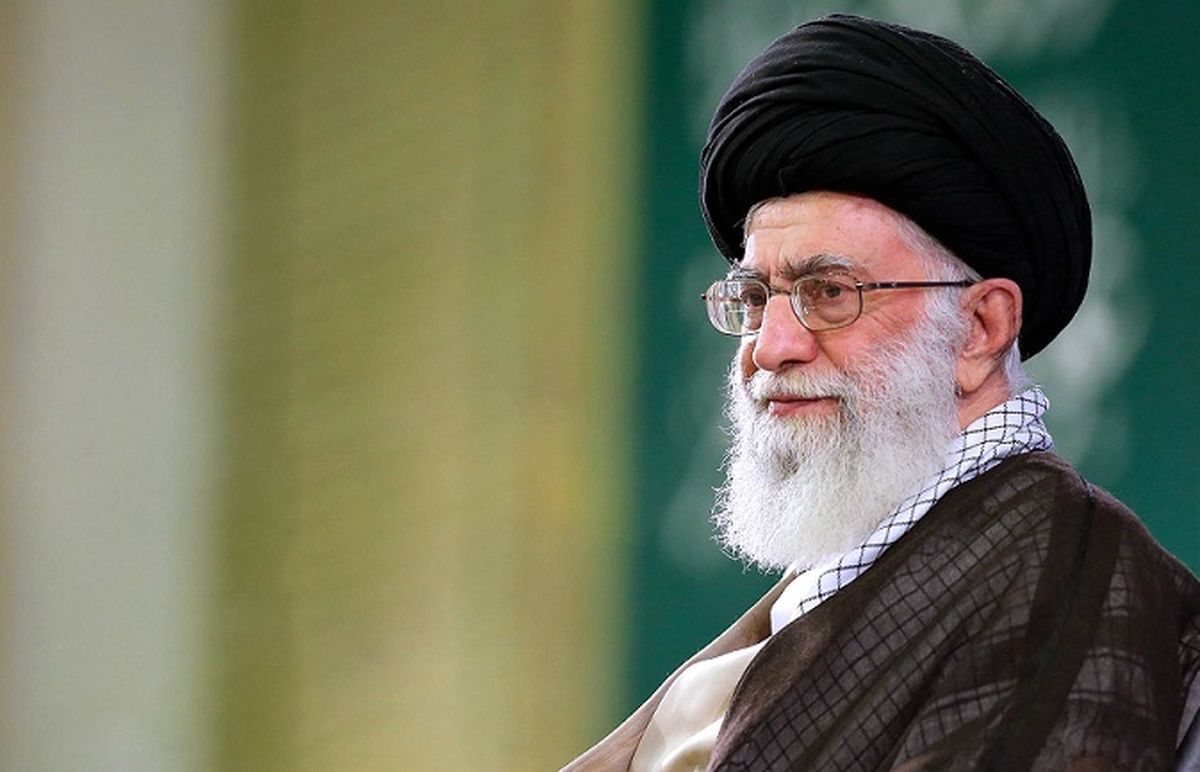 روایت رهبر انقلاب از صحبت وزیری که به ایشان گفت احداث بزرگراهها و آزادراهها جز با مهندس خارجی امکانپذیر نیست!