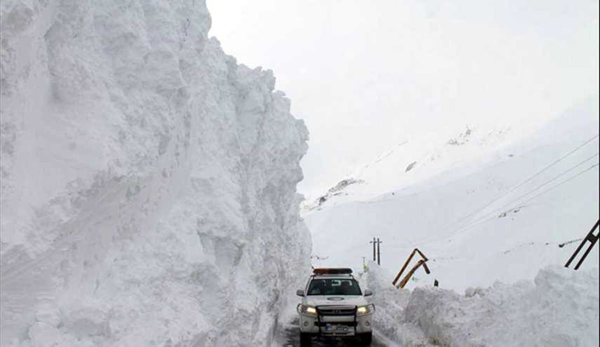 ریزش بهمن در روستای آلواتان میرآباد/ یک نفر جان باخت و ۳ نفر مفقود شدند 