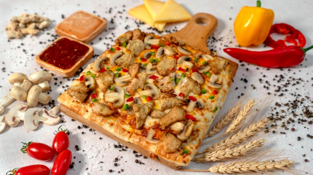 سفارش غذا از بهترین رستوران های شهر