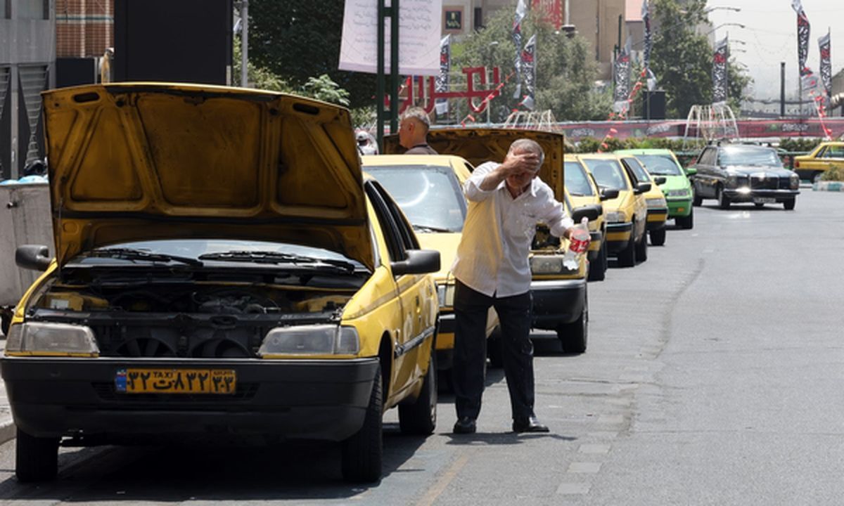 کف خیابان‌های تهران داغ‌تر از کویر لوت!