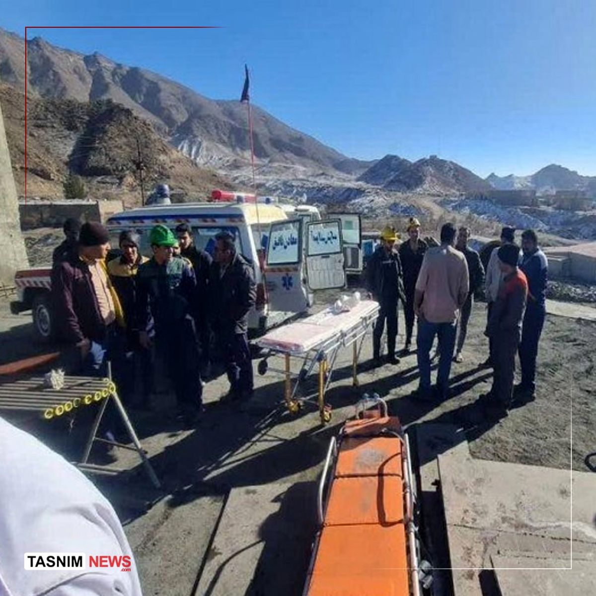 محبوس شدن ۲۴ نفر در پی ریزش معدن بافق / پایان حادثه بدون تلفات جانی