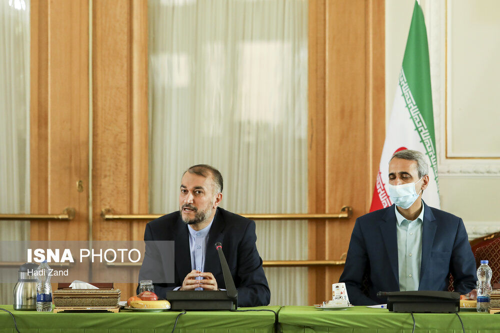 تصاویر: دیدار نمایندگان مجلس با امیرعبداللهیان
