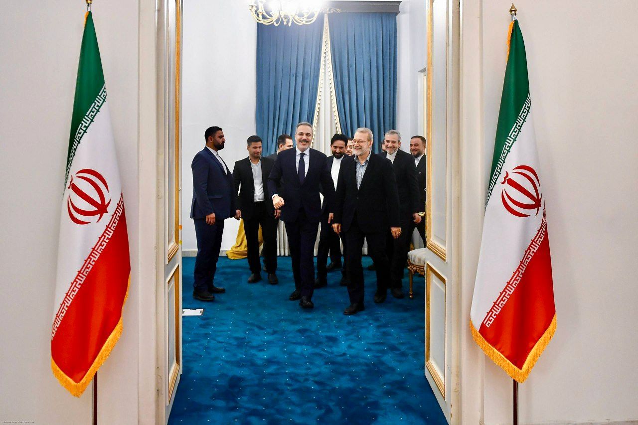 تصاویری از هاکان فیدان در دیدار با علی لاریجانی 