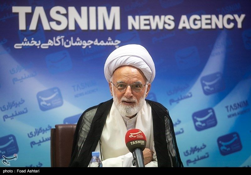 دری نجف‌آبادی: دشمن عقاید جوانان را نشانه گرفته‌ است