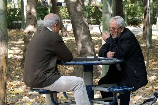 عیدی بازنشستگان اعلام شد | سورپرایز دولت برای بازنشستگان و کارمندان دارای فرزند 