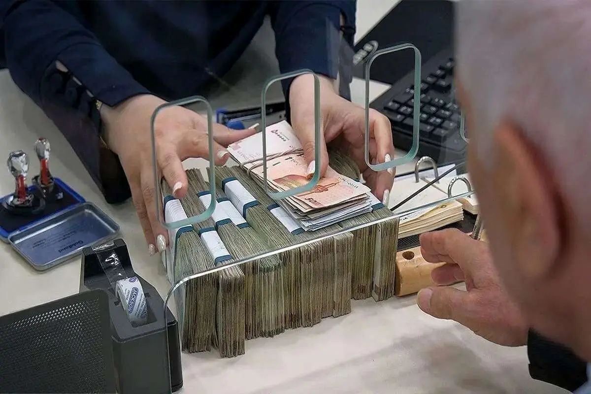 شروع ثبت نام وام فوری ۲۰۰ میلیون تومانی بانک پاسارگاد | وام ویژه بازنشستگان و یارانه بگیران