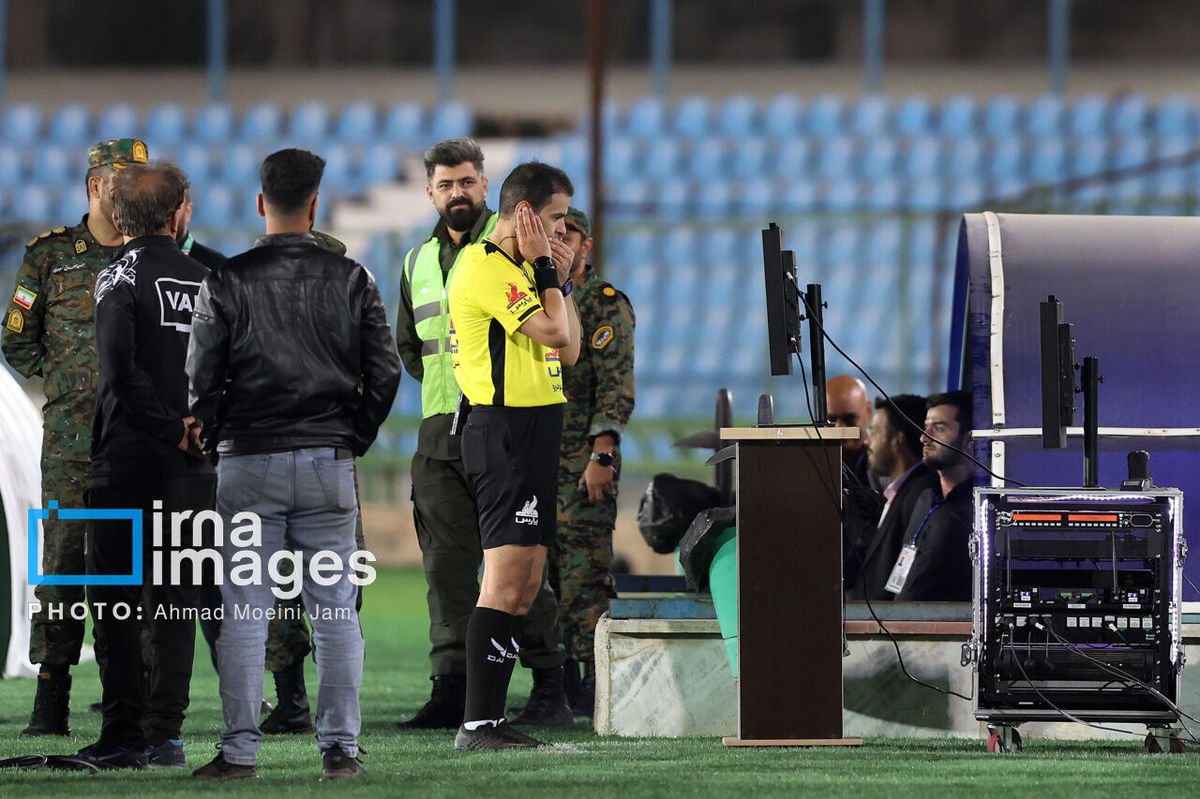 اعلام داوران هفته دهم لیگ برتر فوتبال؛ قضاوت اکرمی و حیدری برای سرخابی‌ها