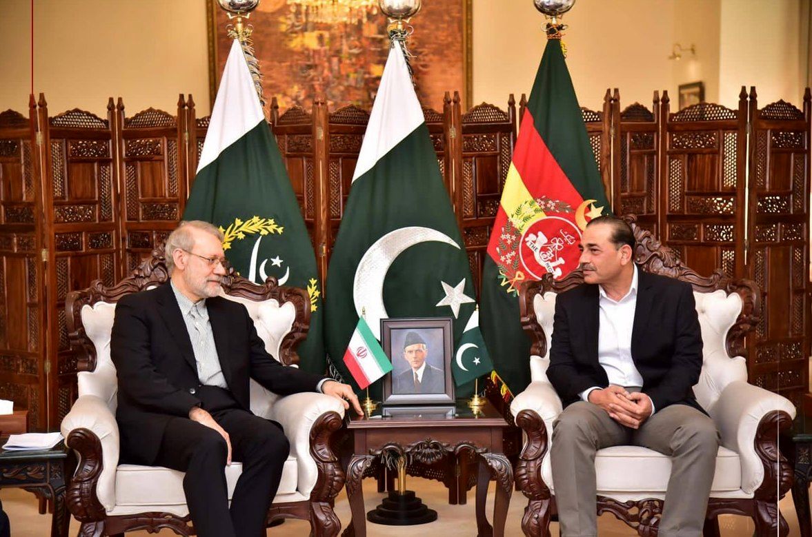 دیدار و گفتگوی لاریجانی با فرمانده ارتش پاکستان