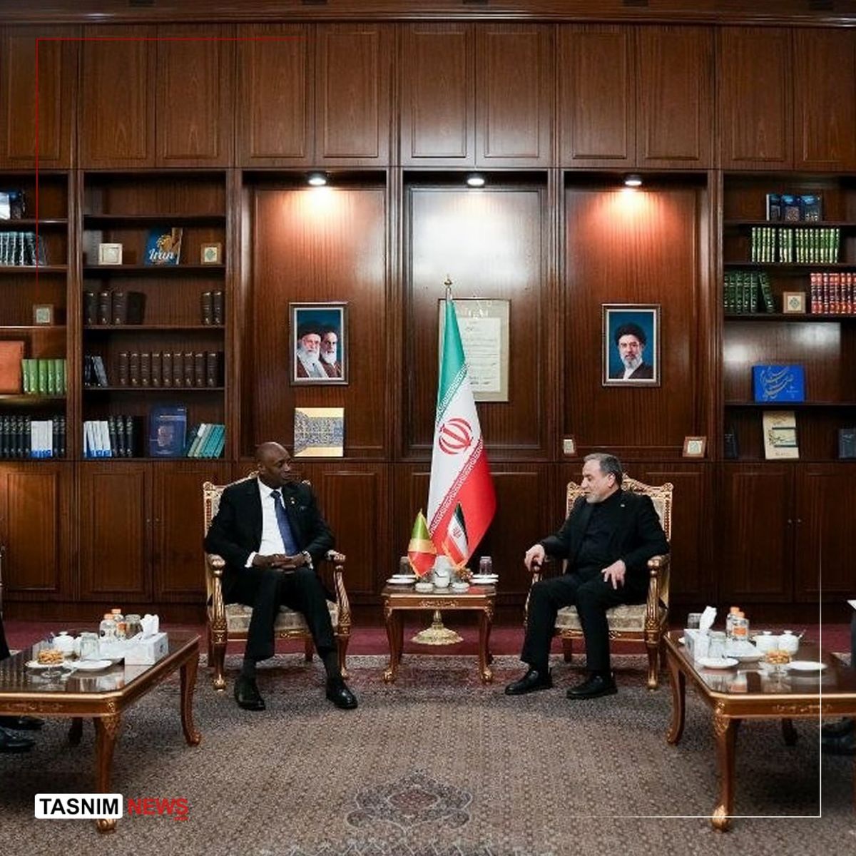 جزئیات دیدار عراقچی و وزیر خارجه کنگو برازاویل