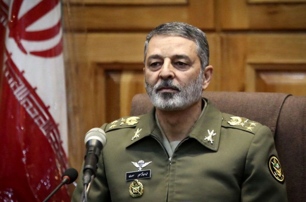 فرمانده کل ارتش: دولت انقلابی، مسیر اعتلای ایران در گام دوم انقلاب را فراهم میسازد