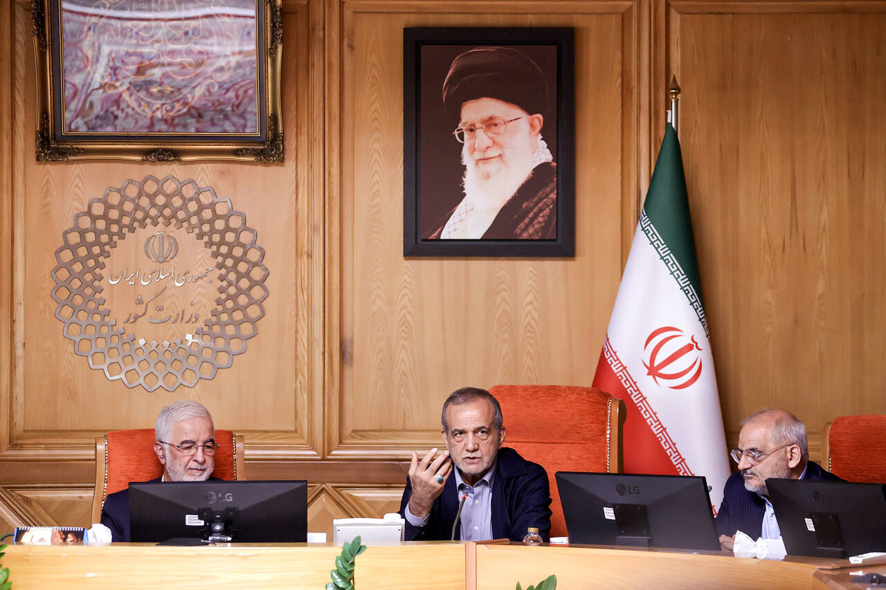 کسب رضایت مراجعان، باید مهمترین شاخص ارزیابی عملکرد دستگاه‌ها باشد