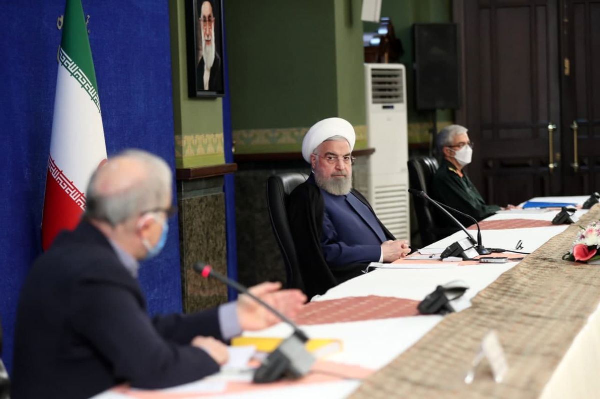 نگاه پر از خشم روحانی به وزیرش+ عکس
