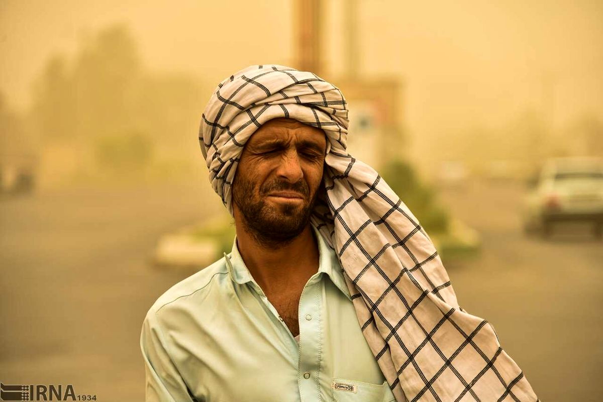 توفان ۲۶۱ نفر را در سیستان روانه بیمارستان کرد