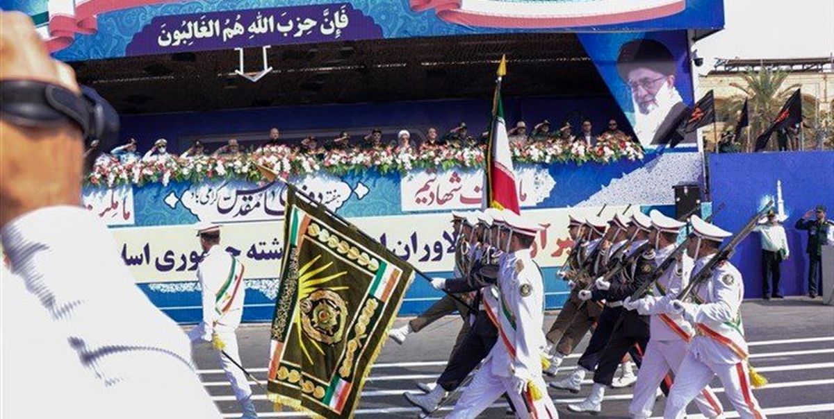 نمایش پهپاد‌های انتحاری و تهاجمی نیروهای مسلح 