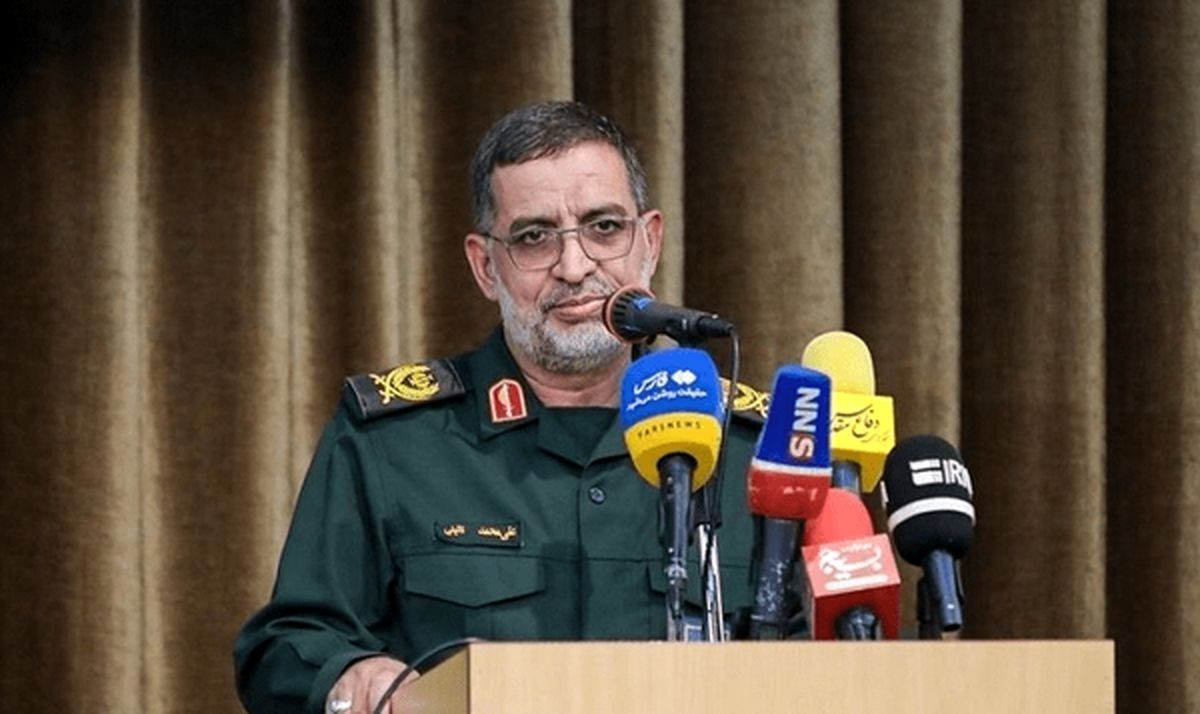 سردار نائینی: هر لحظه ممکن است جنگ شود