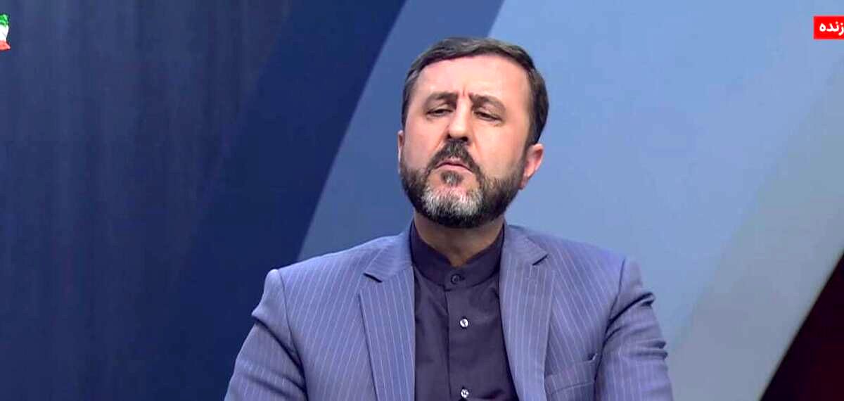 غریبآبادی: رژیمی که عضو NPT نیست، ایران را به داشتن سلاح هستهای متهم میکند!