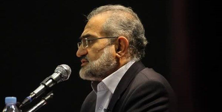 حسینی: رئیسی در مناظره دوم هم دست برتر را داشت