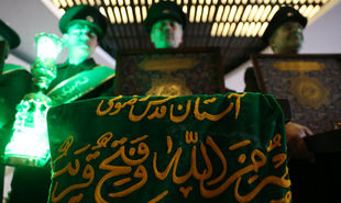 تصاویر: حضور خادمان مسجد جمکران در صحن علنی مجلس