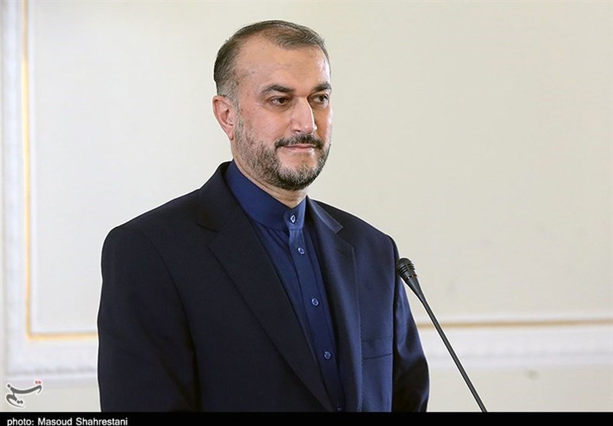 امیرعبداللهیان افتخارآفرینی کشتی‌گیران را تبریک گفت